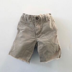 BABygap beige cut off shorts GUC 12-18 months